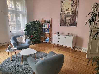 Rebecca Riemer | heiterbiswolkig.berlin | systemisches Coaching, Psychotherapie & Paartherapie